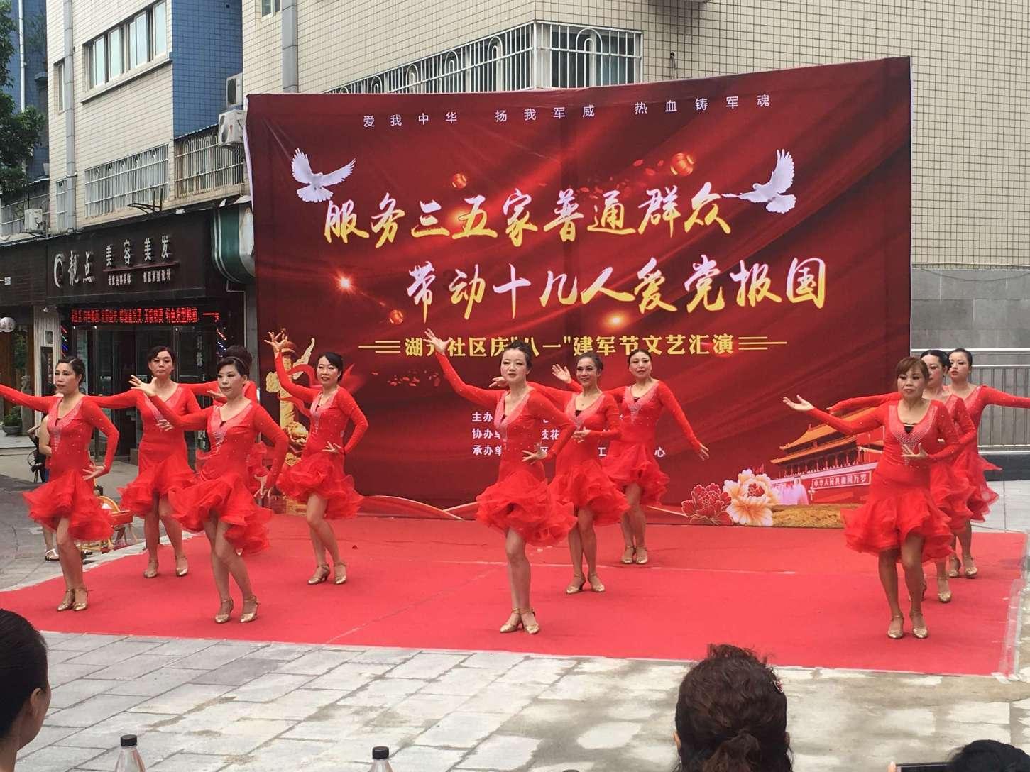 美国阿肯色州两名凶杀嫌疑人越狱 执法部门列为“危险人物”追缉