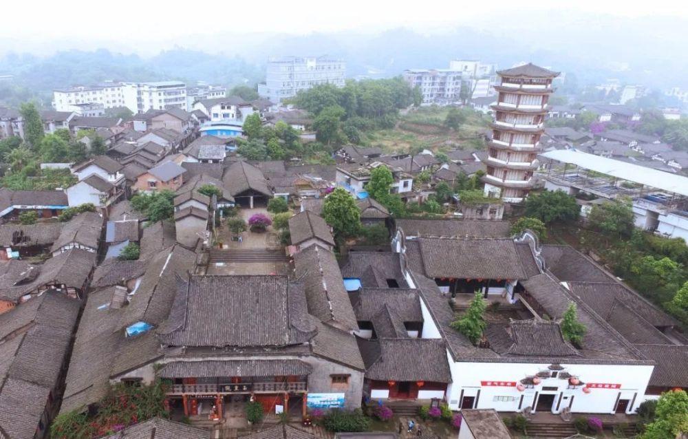 逃出田园庭院
